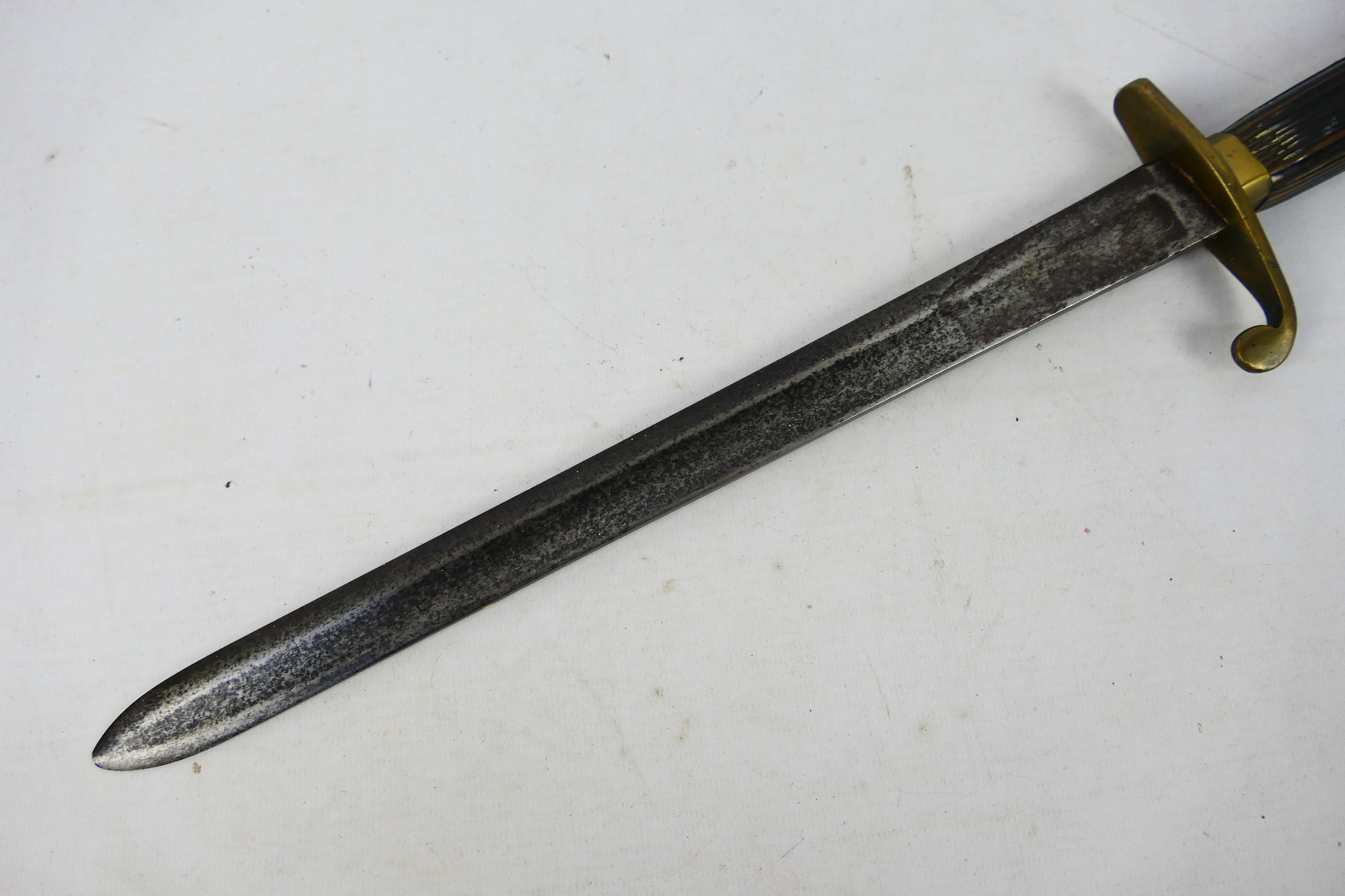 An antique naval dirk, possibly French, with 32 cm (l) fullered blade, brass cross guard and pommel, - Image 7 of 11