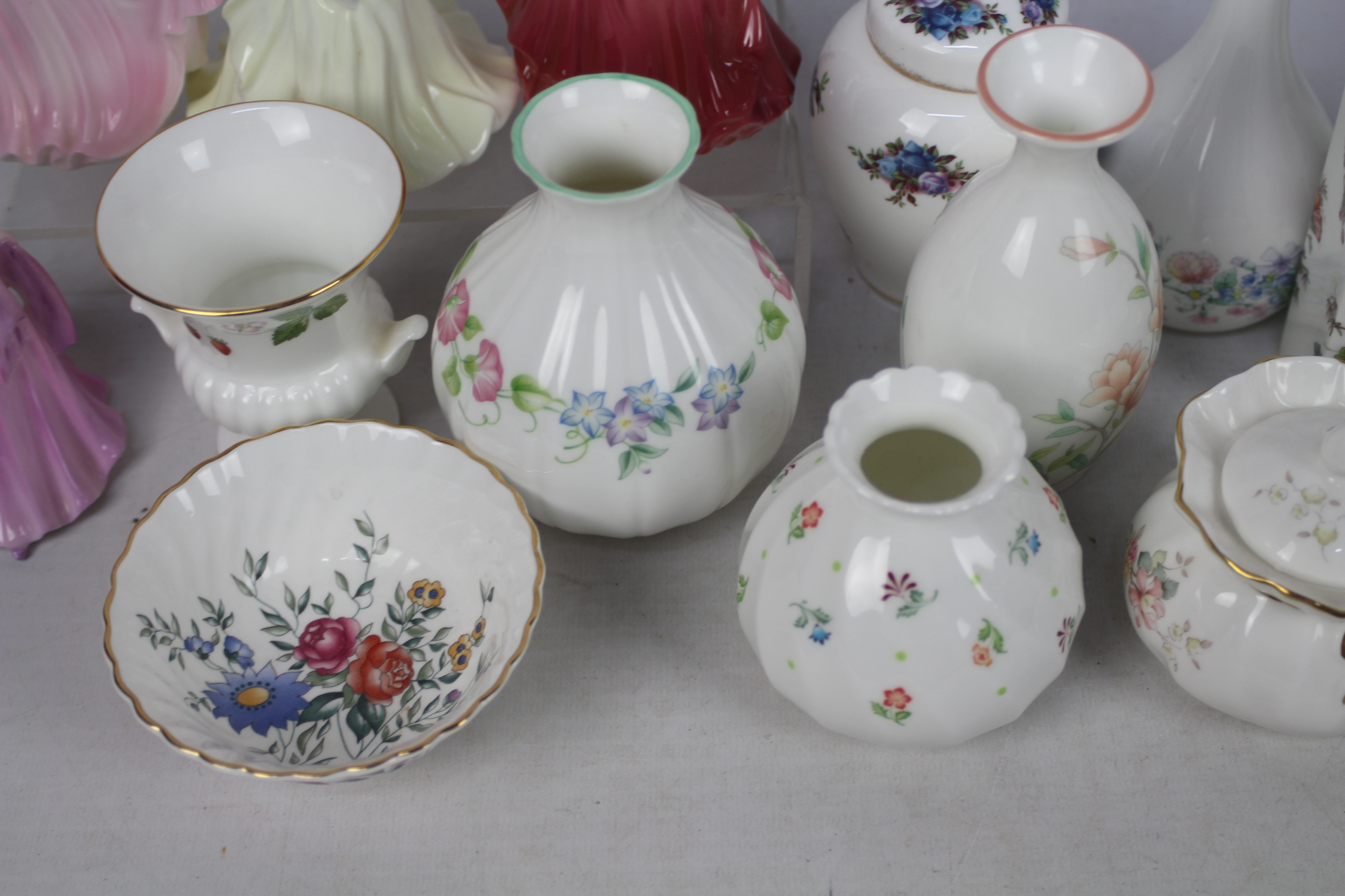 Lot to include four small Coalport lady figures, largest approximately 13 cm (h), various vases, - Image 4 of 4