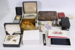 Lot to include travel grooming set, napkin rings, powder compact,