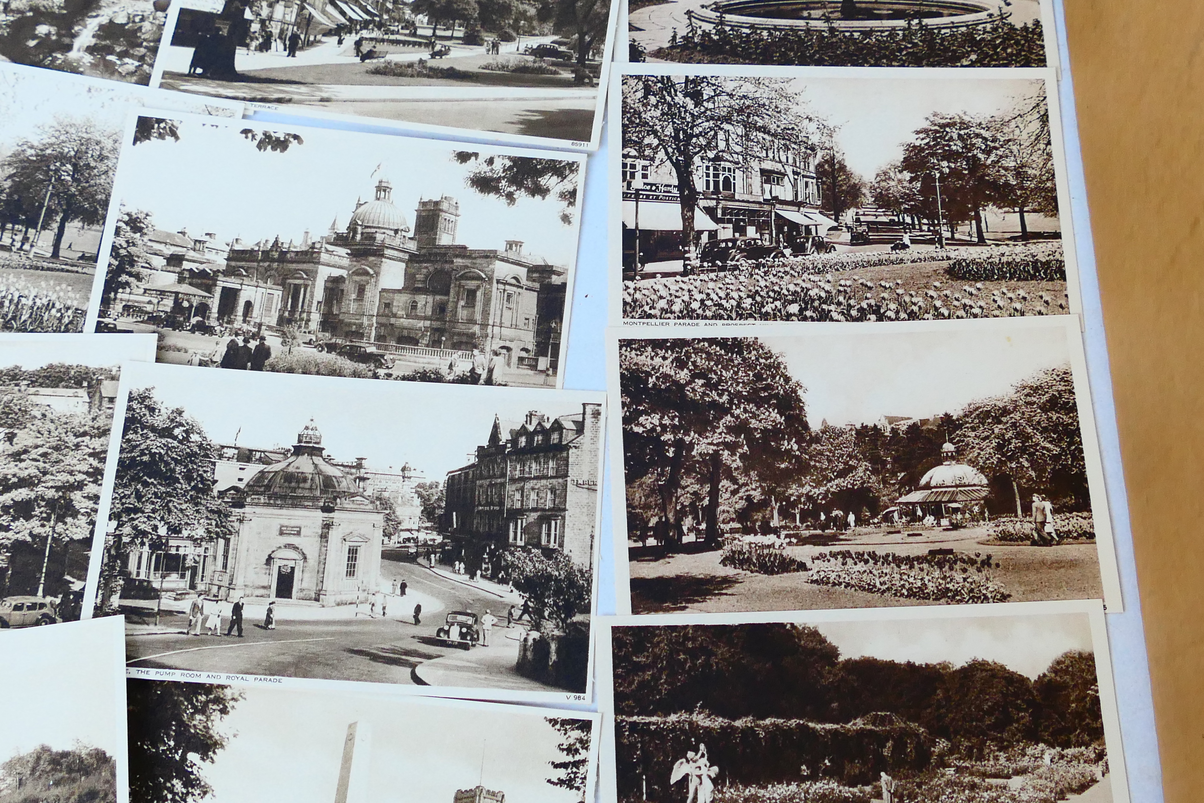Deltiology - A very large quantity of cards relating to Harrogate, - Bild 3 aus 14
