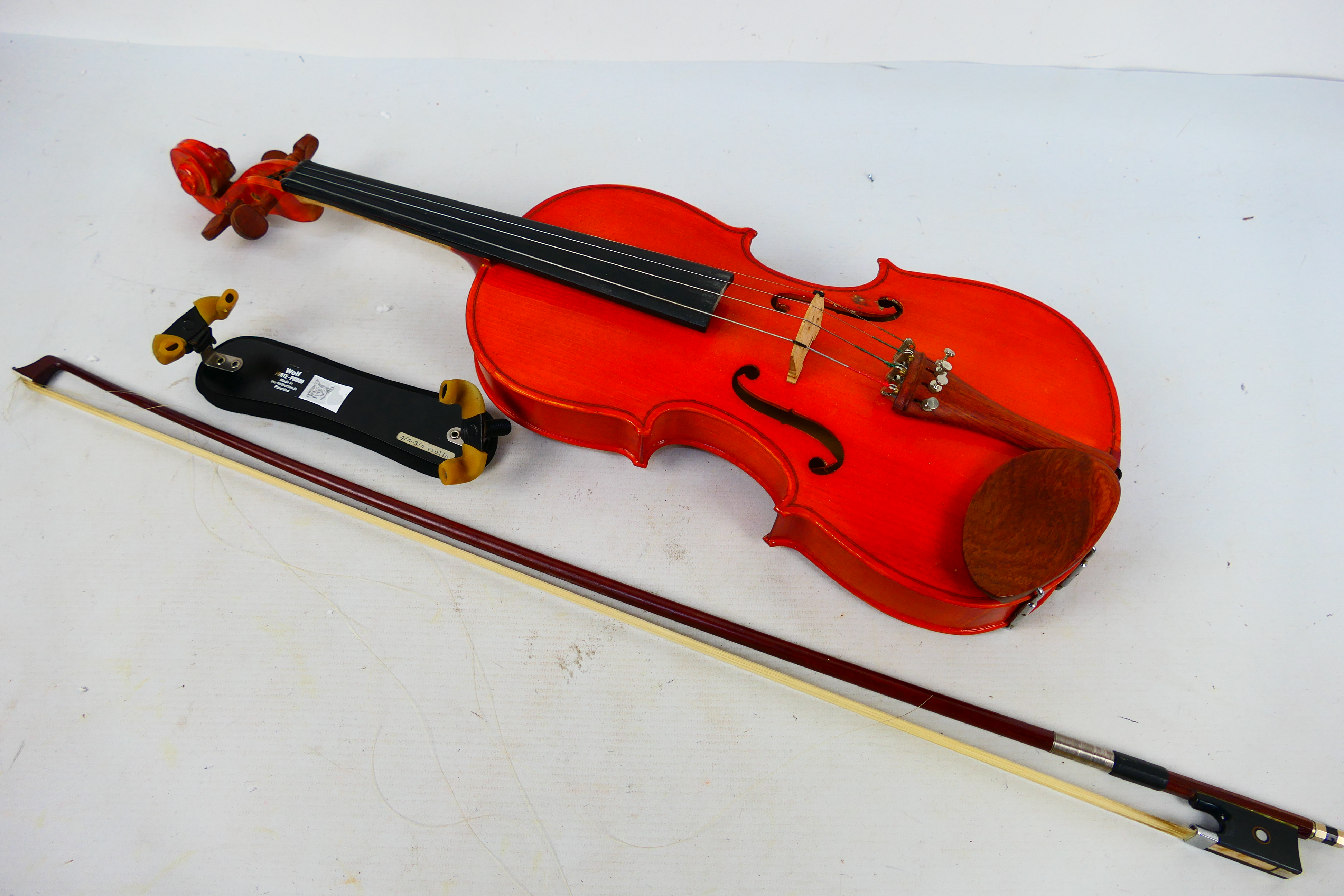 A Stentor Student violin, 59.5 cm (l), t - Image 2 of 14