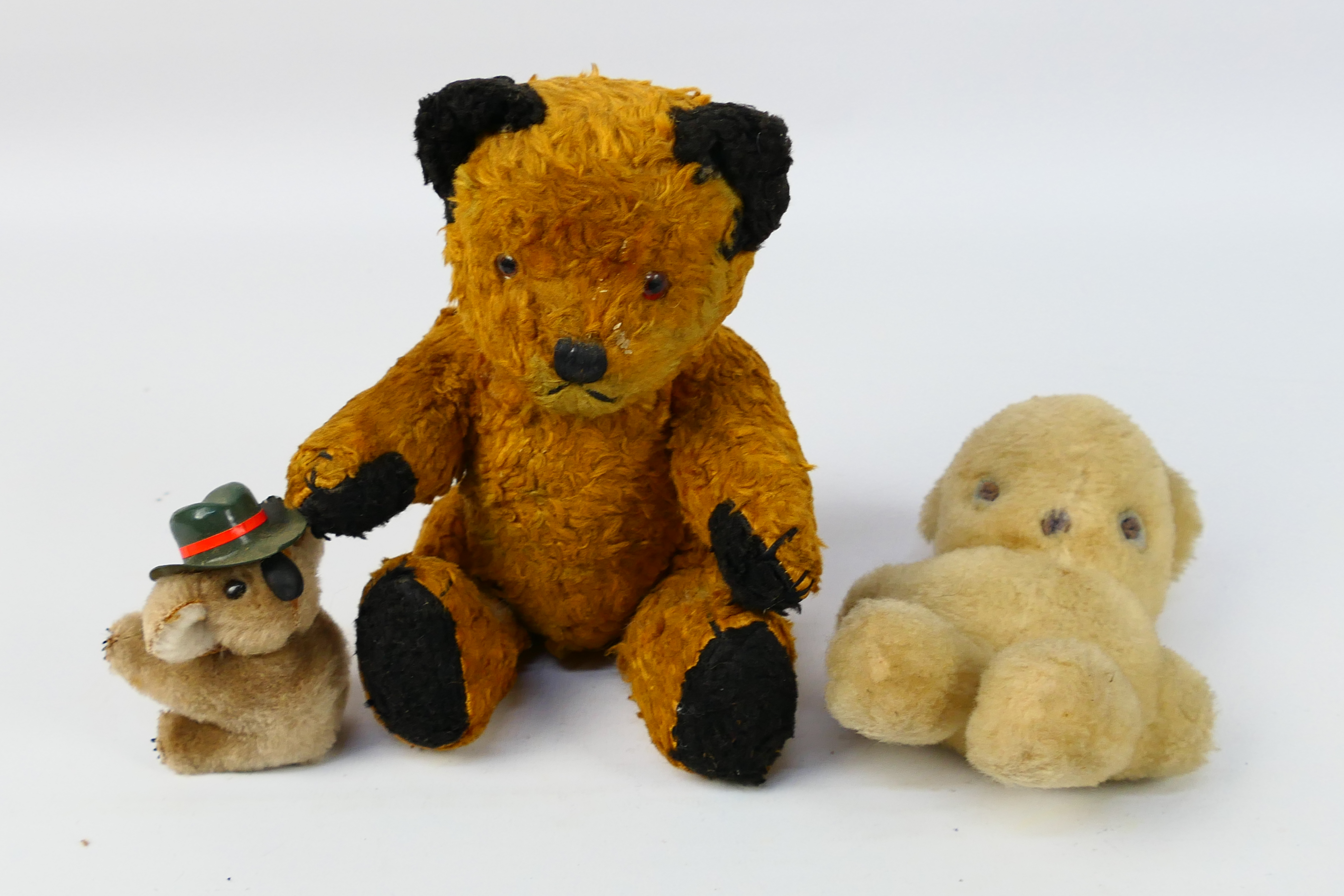 Unknown Maker - A mid century jointed Sooty Bear, - Image 8 of 8