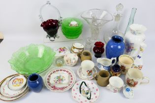 A mixed lot of ceramics and glassware to include Spode, Aynsley, Japanese and other.