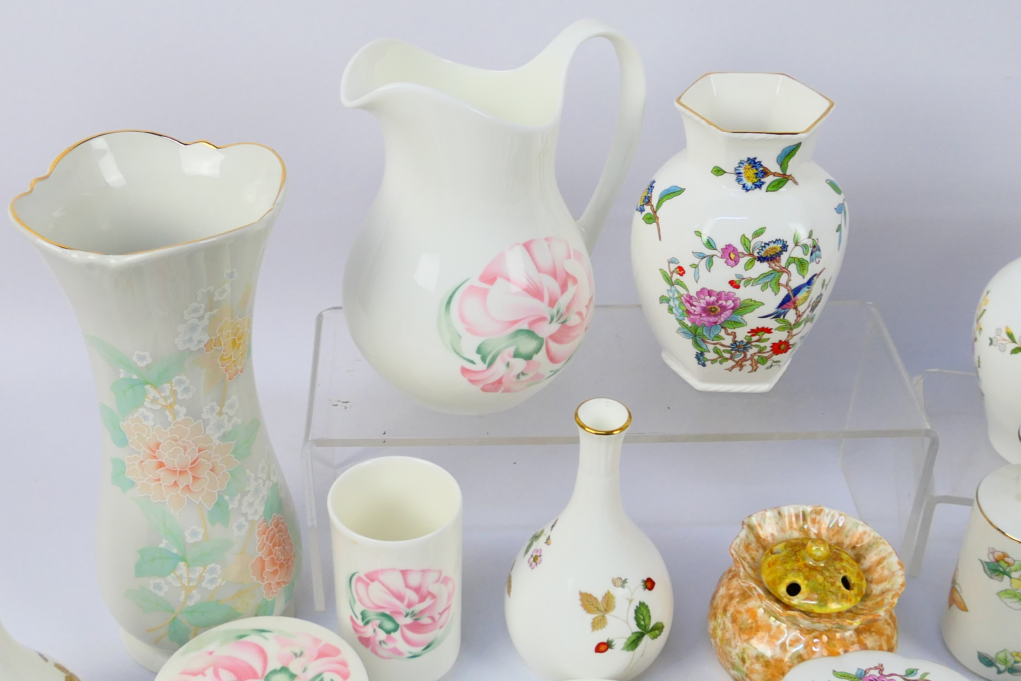 A collection of decorative ceramic wares to include Wedgwood Wild Strawberry, Aynsley and similar. - Image 2 of 8