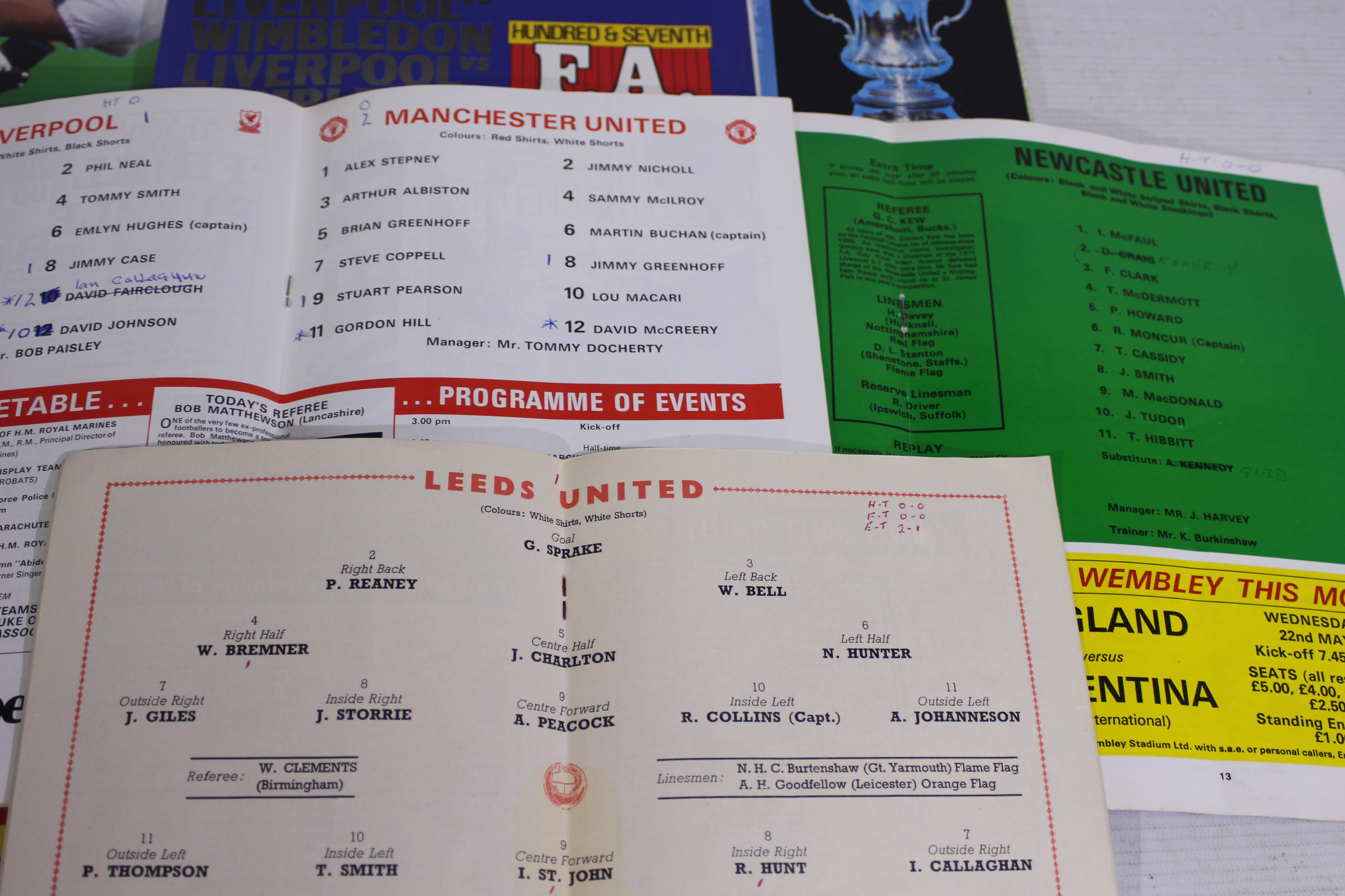 FA Cup Final Football Programmes, Contains 1965, 1971, 1974, 1977, 1986, - Bild 2 aus 2