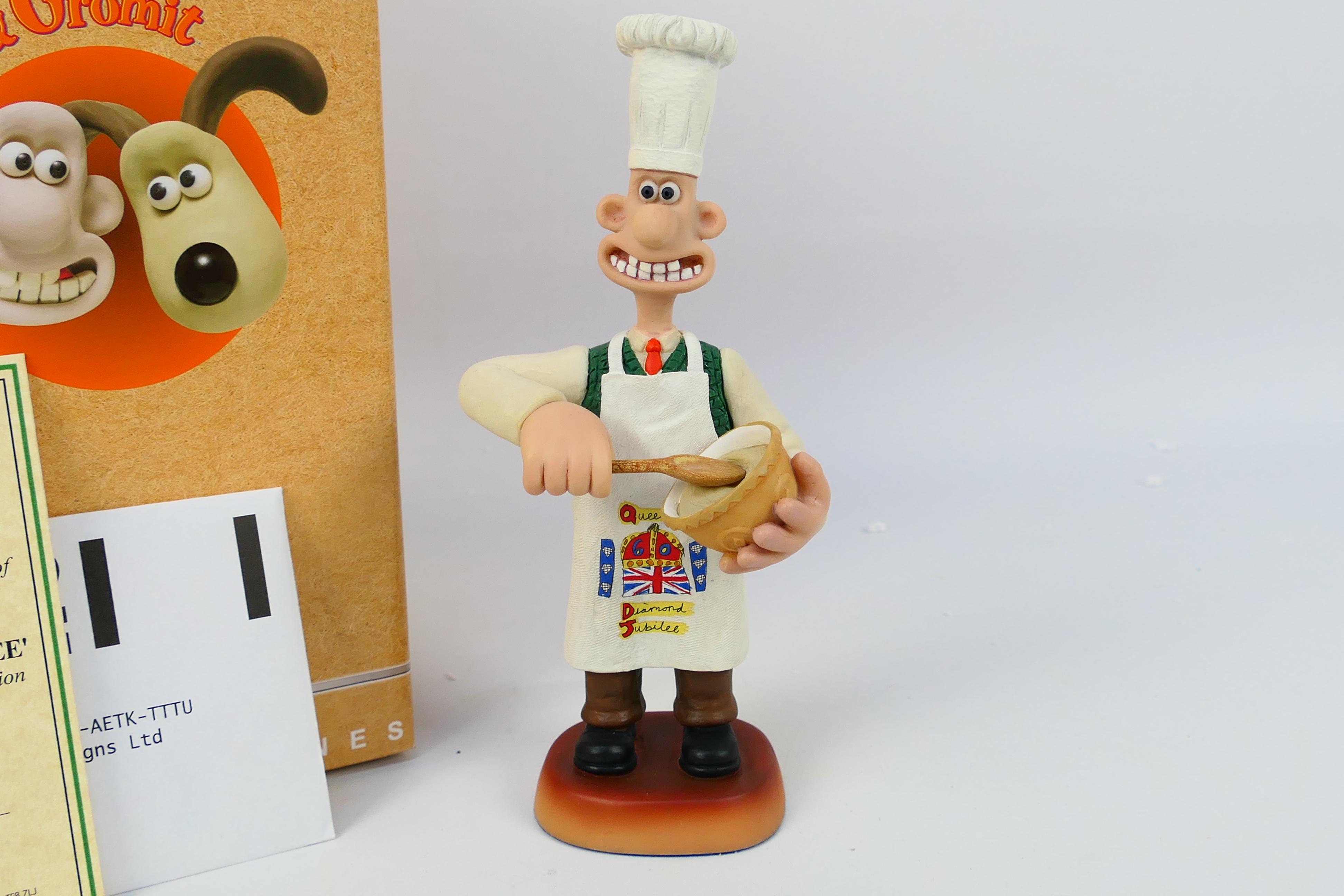 Robert Harrop - Wallace and Gromit - A Limited Edition Robert Harrop resin figure of Wallace - Image 2 of 7