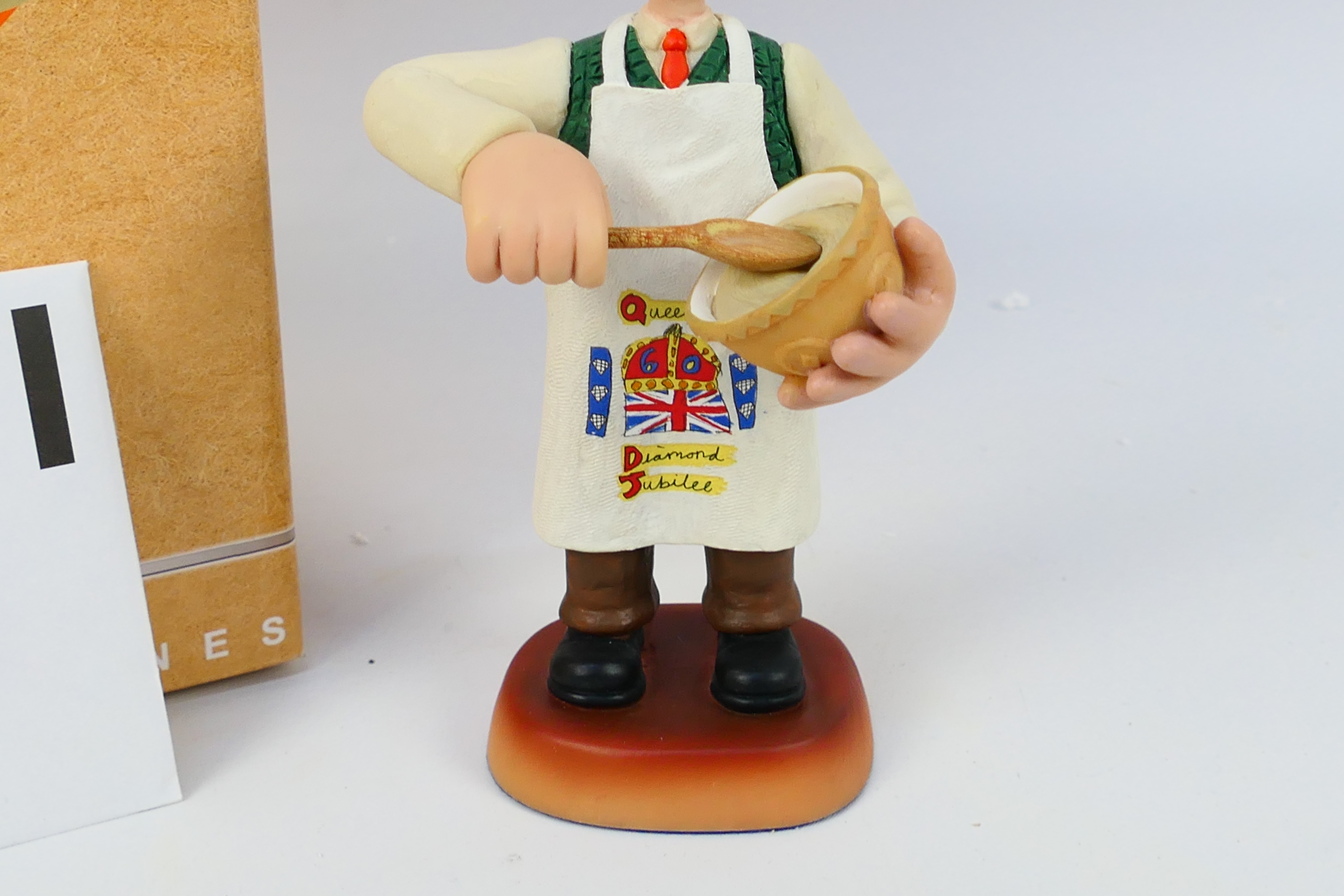 Robert Harrop - Wallace and Gromit - A Limited Edition Robert Harrop resin figure of Wallace - Image 4 of 7