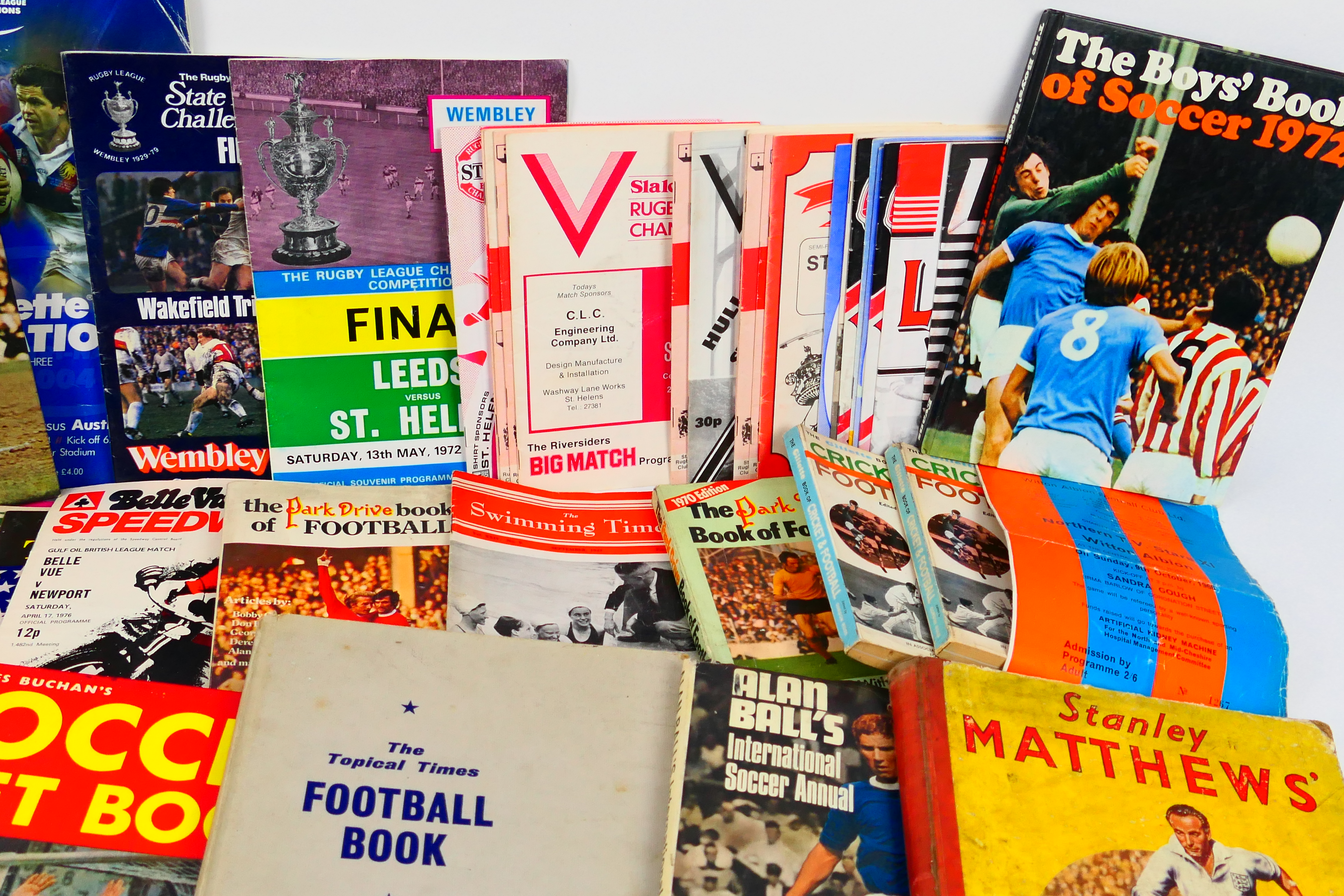 Lot to include football annuals, rugby l - Image 4 of 5