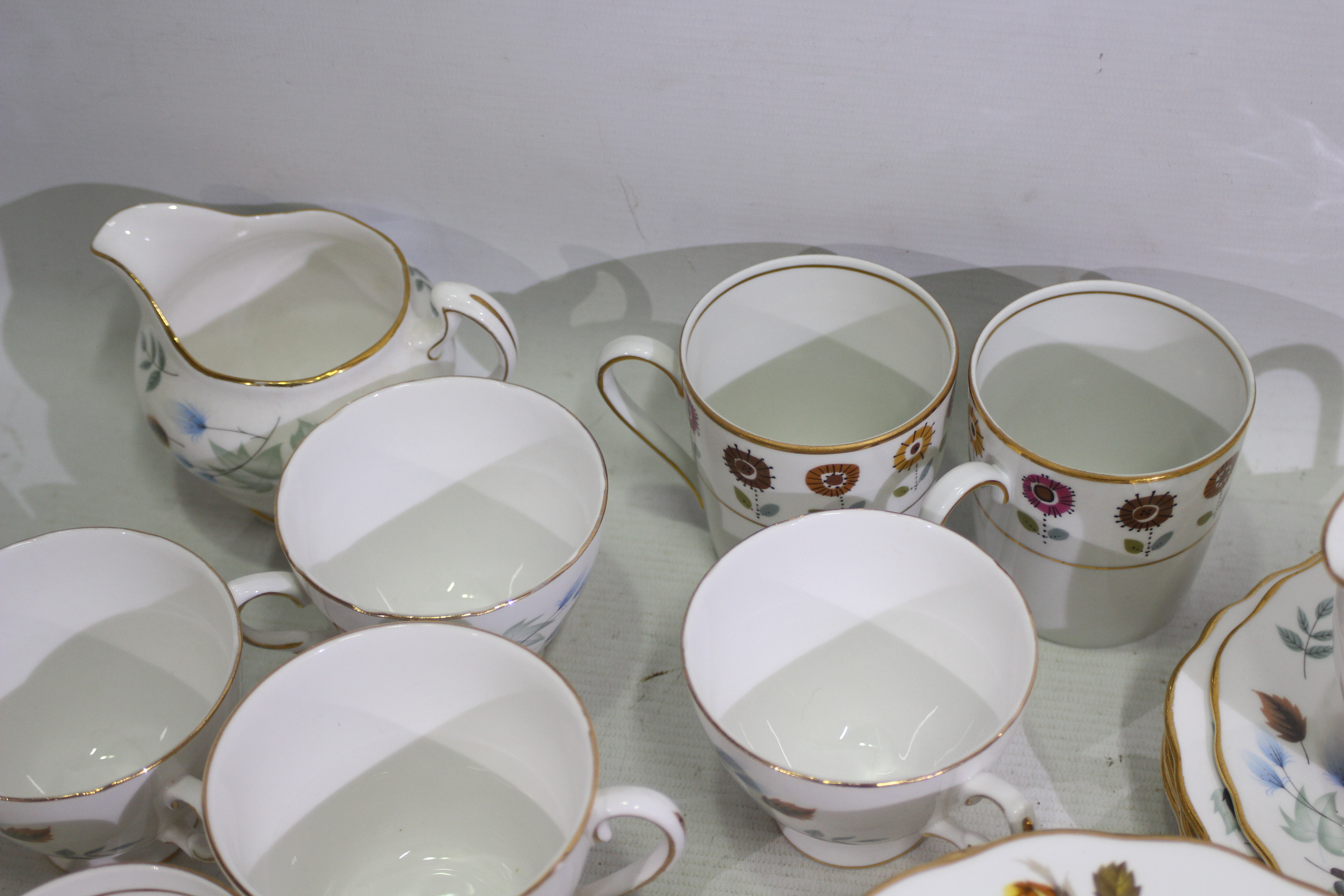 Walbrzych, Colclough, Royal Imperial - 3 x small ceramic tea sets - Lot includes teapots, plates, - Image 4 of 4