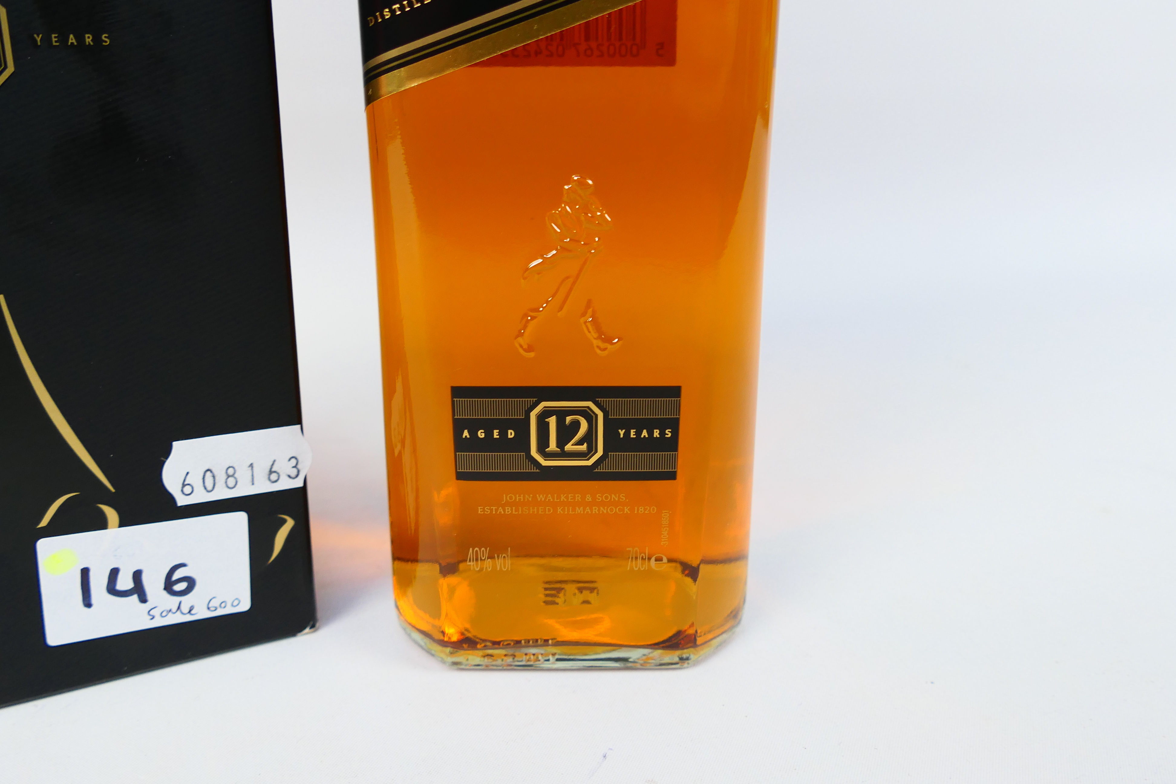 A boxed Johnnie Walker Black Label Blend - Image 3 of 7