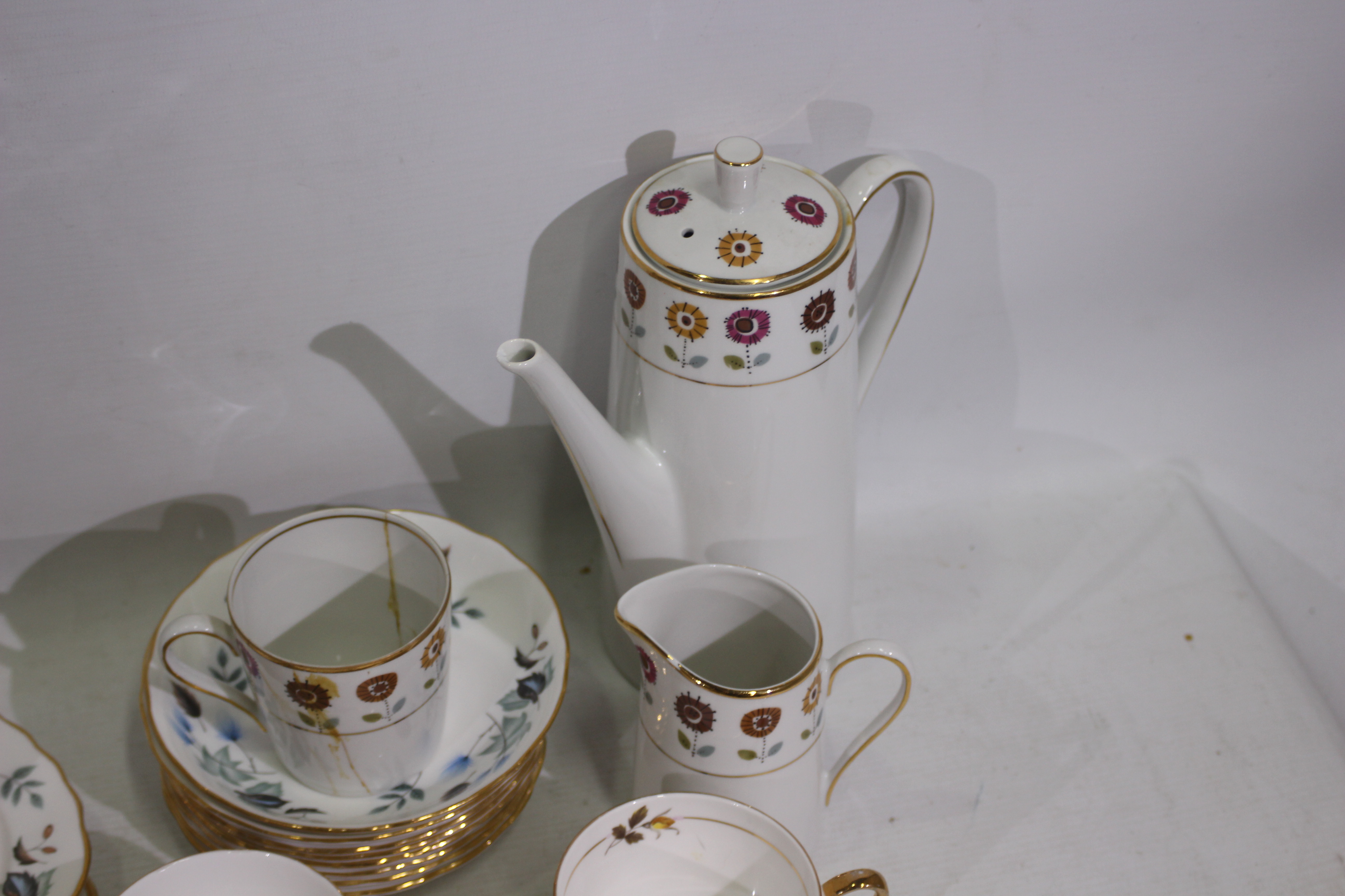 Walbrzych, Colclough, Royal Imperial - 3 x small ceramic tea sets - Lot includes teapots, plates, - Image 2 of 4