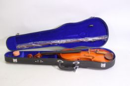 A 1993 Stentor Student violin with bow a