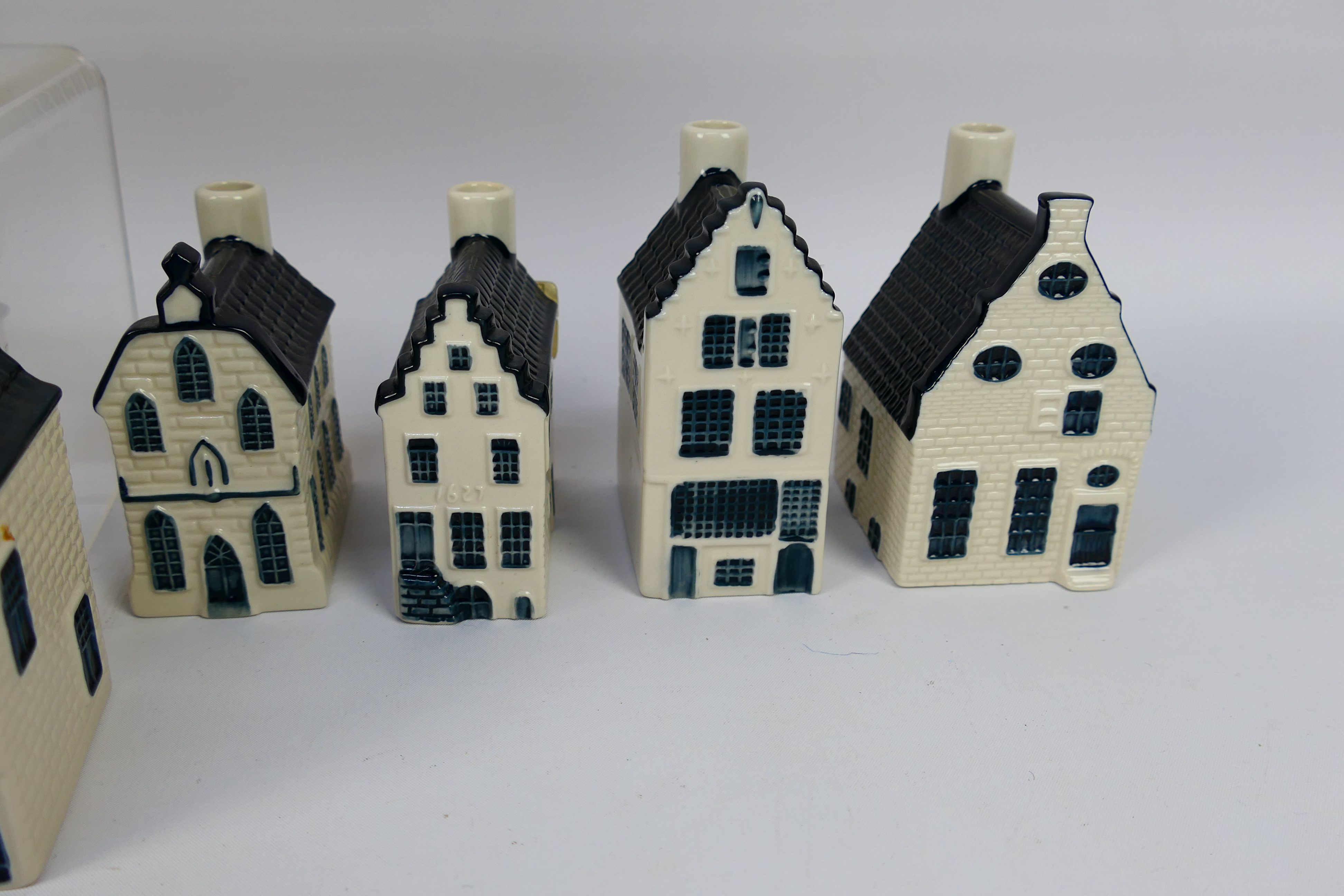 Bols - KLM - 20 x ceramic Dutch houses - - Image 3 of 4