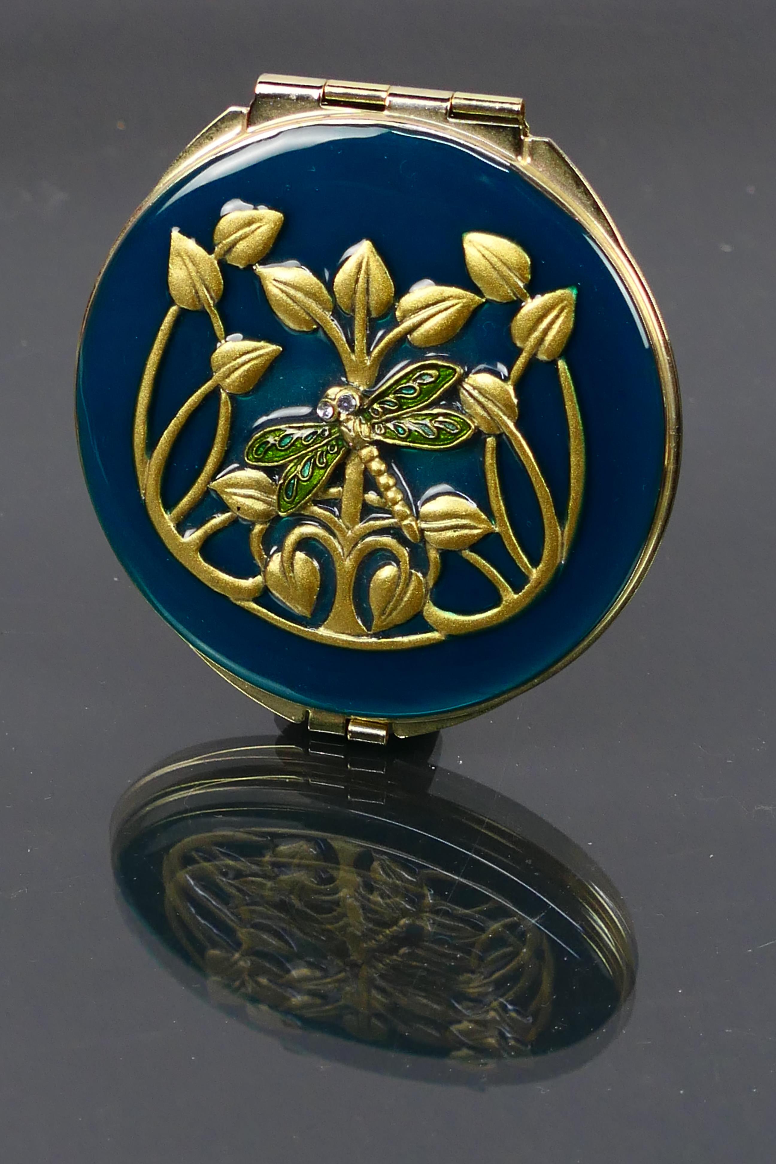 3 x vintage style compacts including a round double mirror compact with a dragonfly on a teal - Image 2 of 8