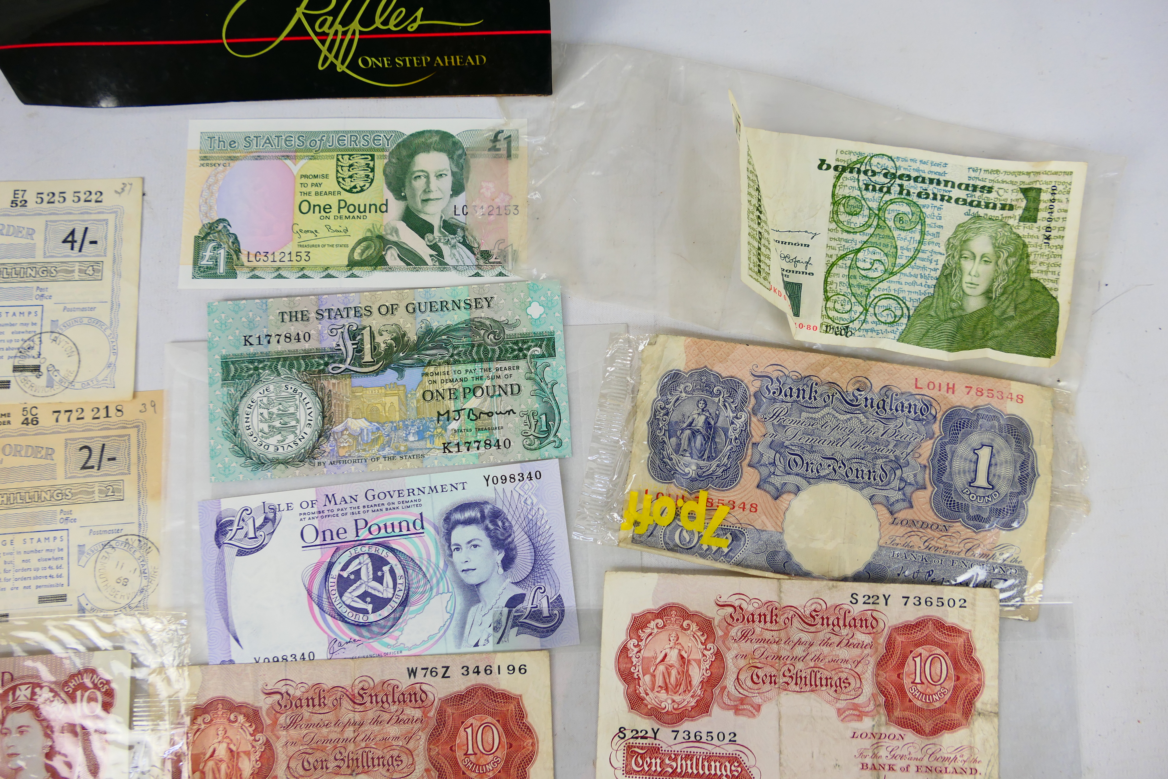 A collection of Bank Of England notes to - Bild 5 aus 12