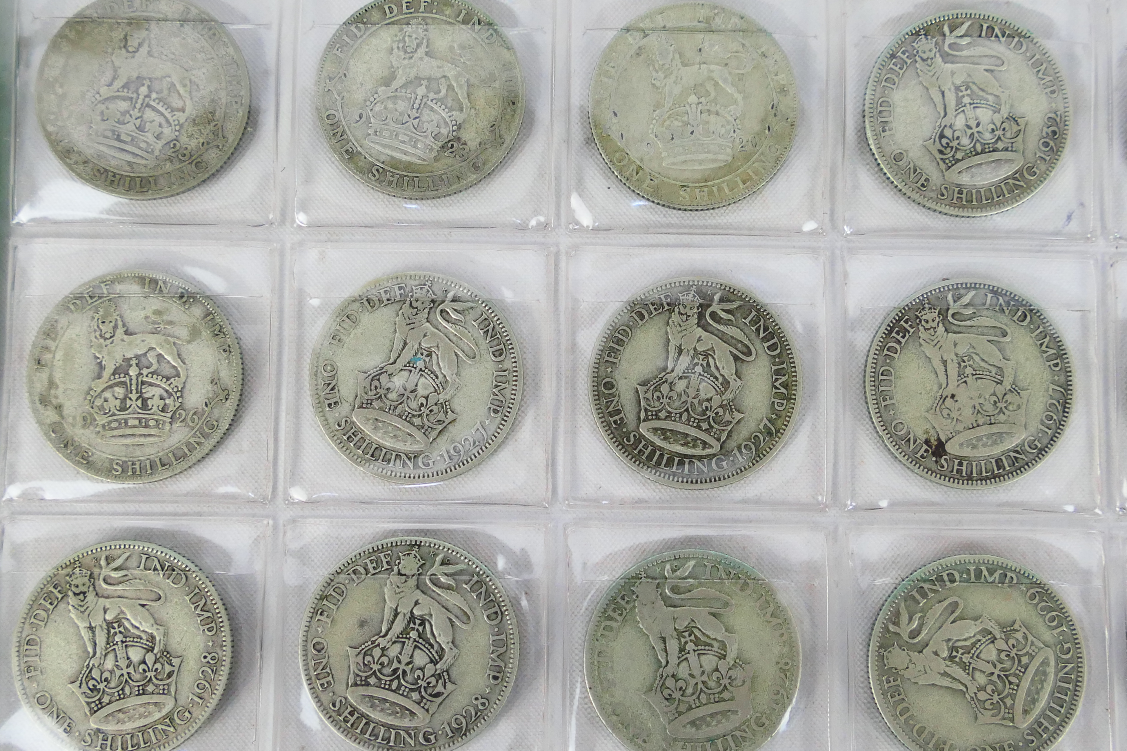 A collection of silver One Shilling coins (500 fineness), approximately 540 grams. - Bild 11 aus 13