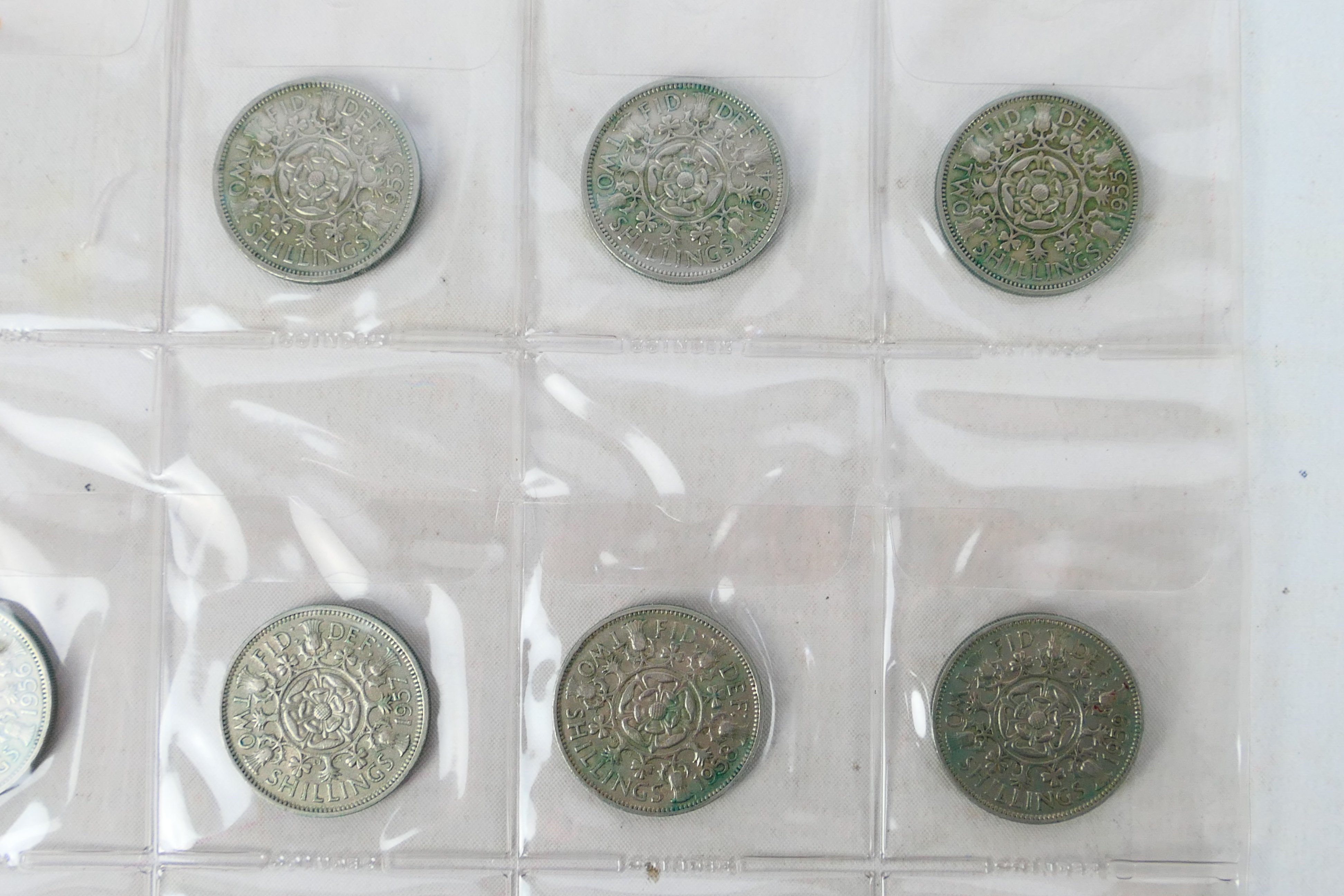 A good collection of 46 One Florin / Two Shilling coins, 1919 - 1967 inclusive (1927, - Image 2 of 9
