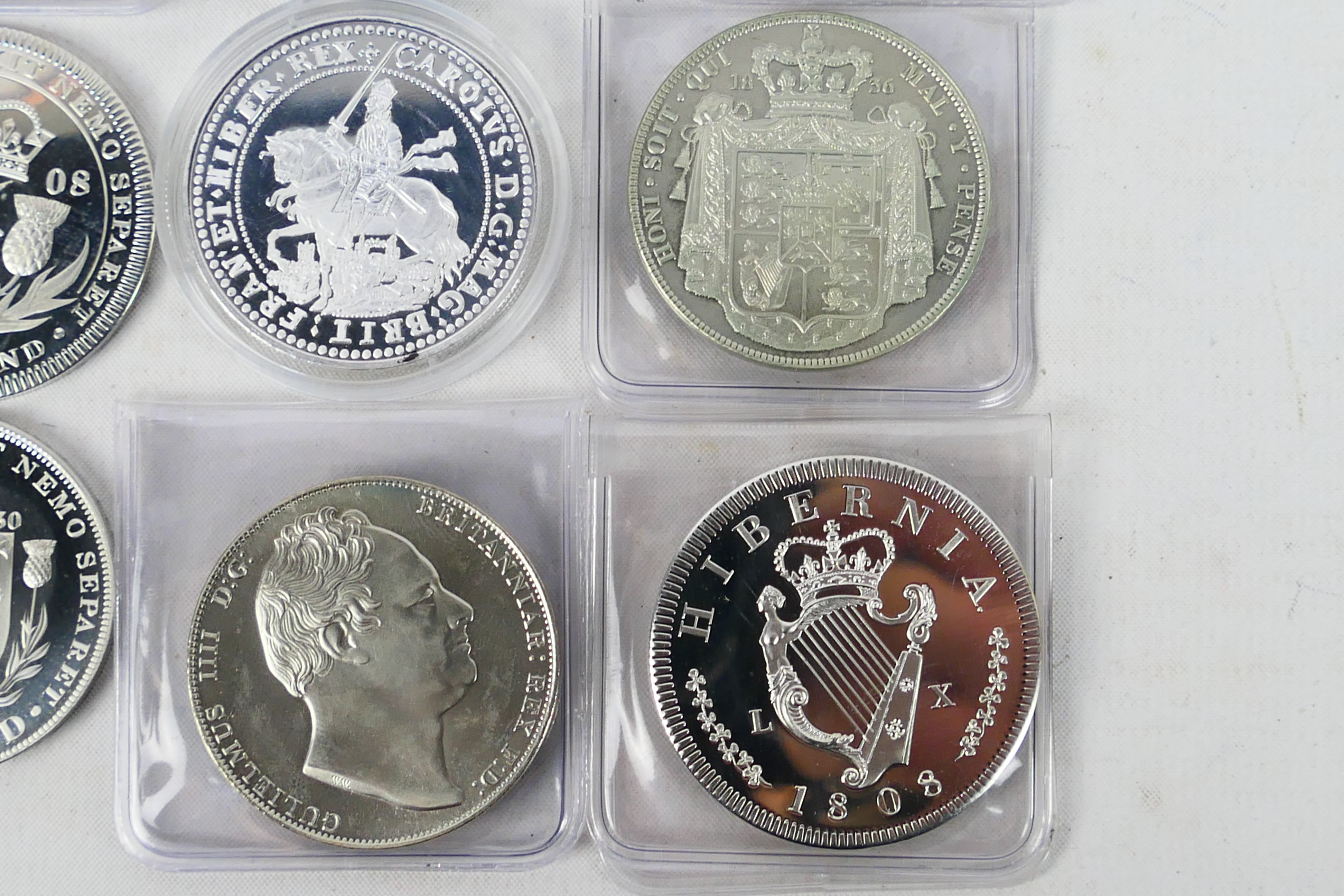 A collection of fantasy coins to include - Bild 5 aus 8