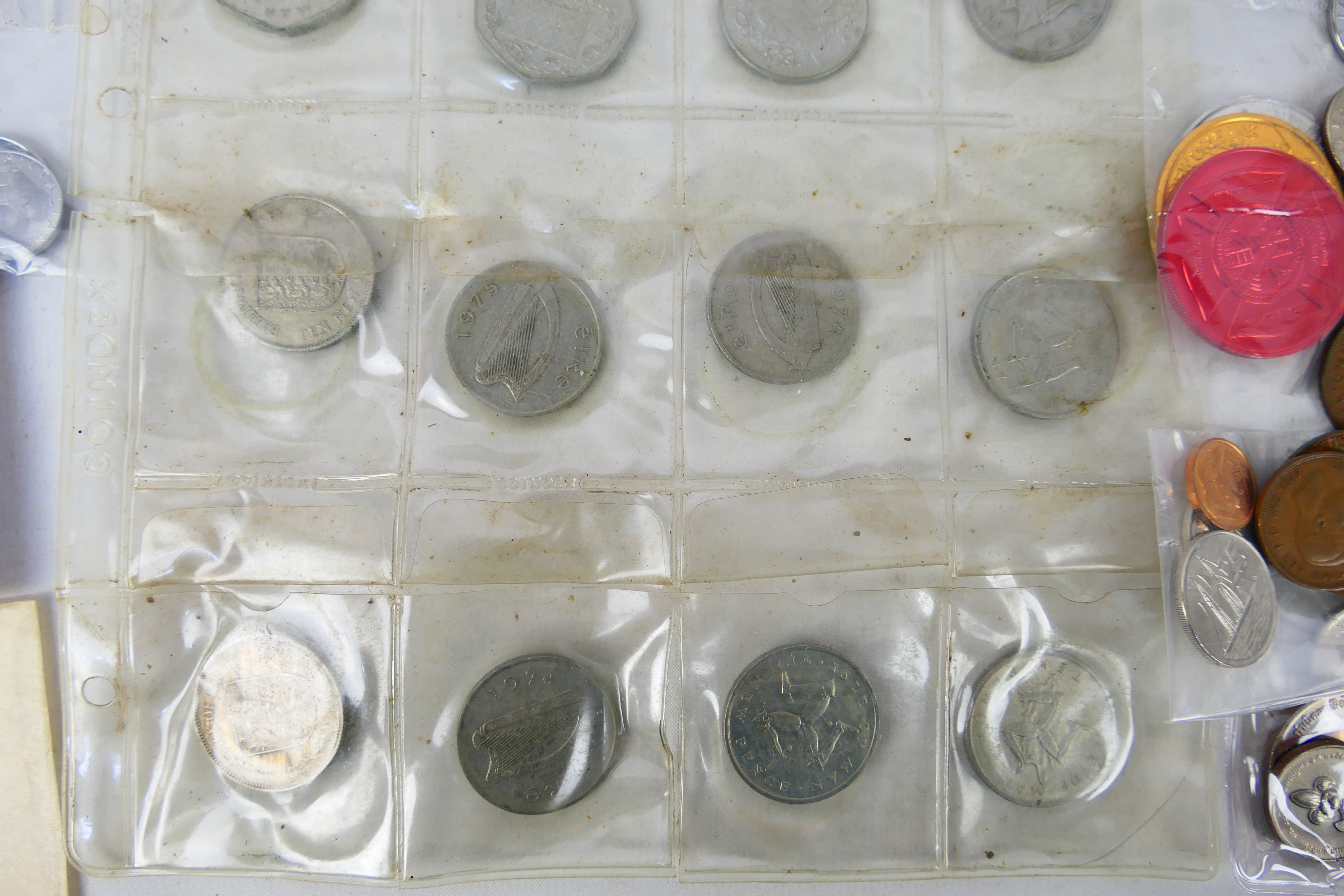 A collection of various coinage, predomi - Image 5 of 10