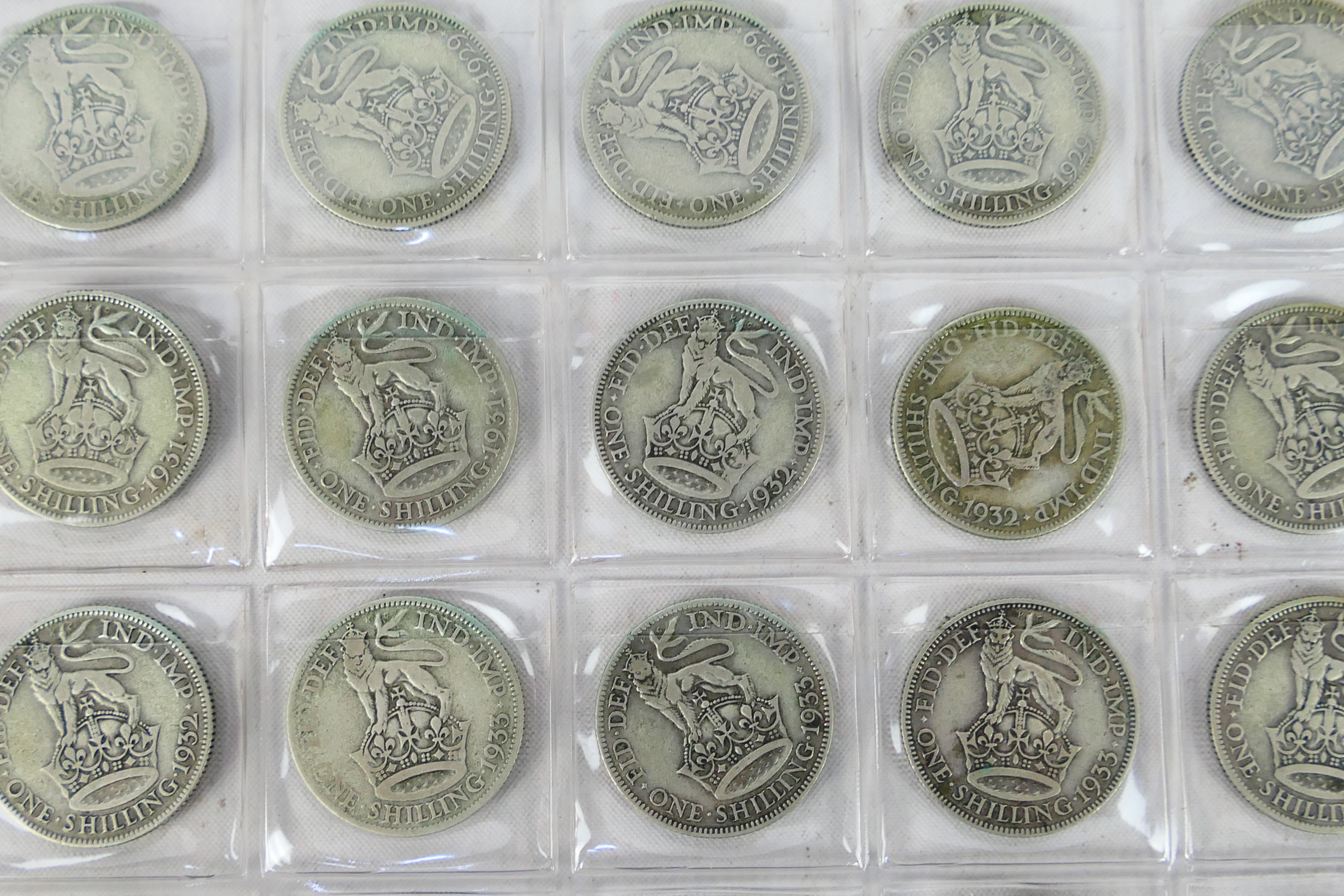 A collection of silver One Shilling coins (500 fineness), approximately 540 grams. - Bild 10 aus 13