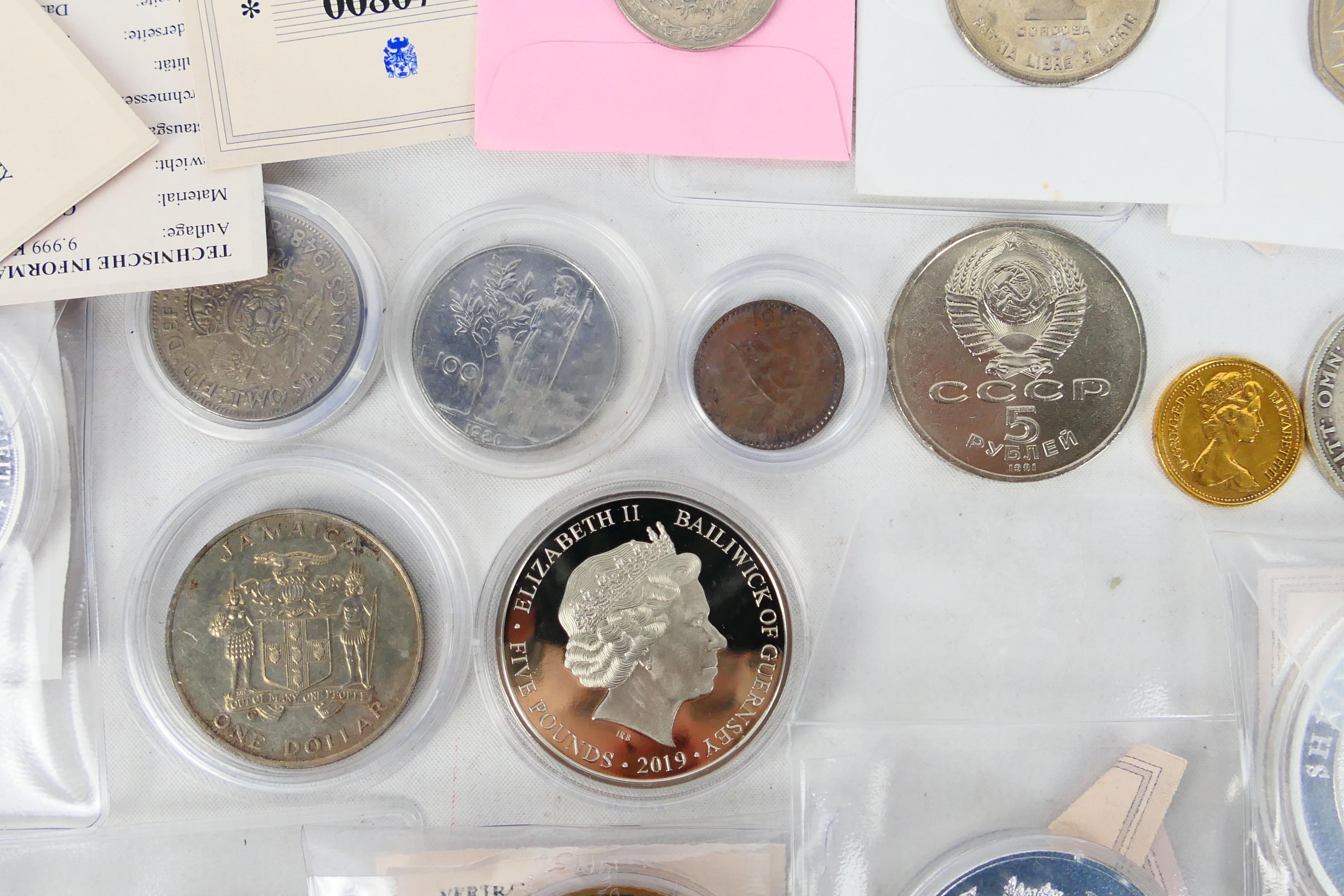 Various coins and commemoratives, UK and - Image 3 of 7