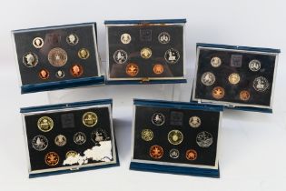 Five Royal Mint Proof Coin Collection se