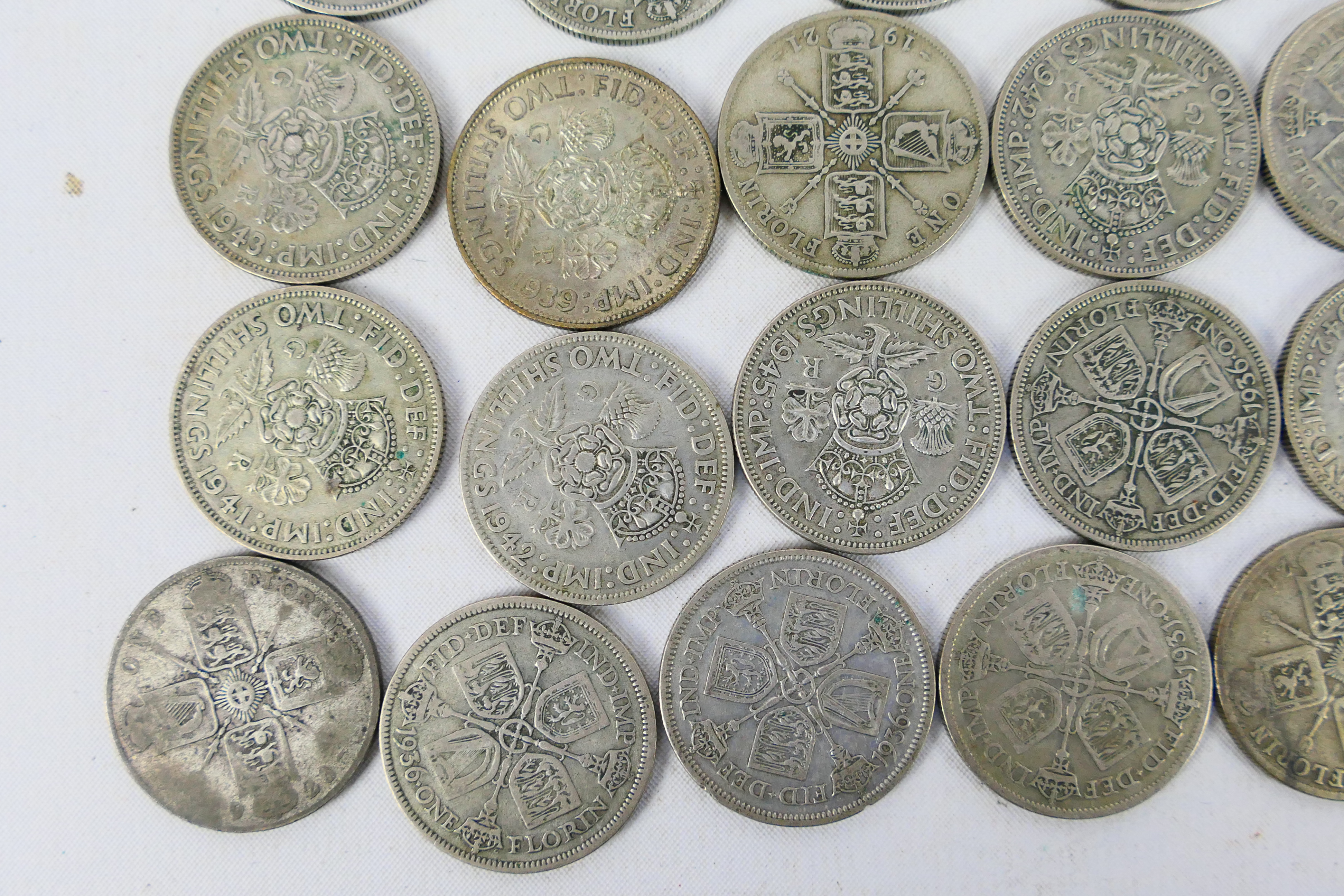 A collection of silver content One Florin and Two Shilling coins (500 fineness), George V and later, - Bild 8 aus 12