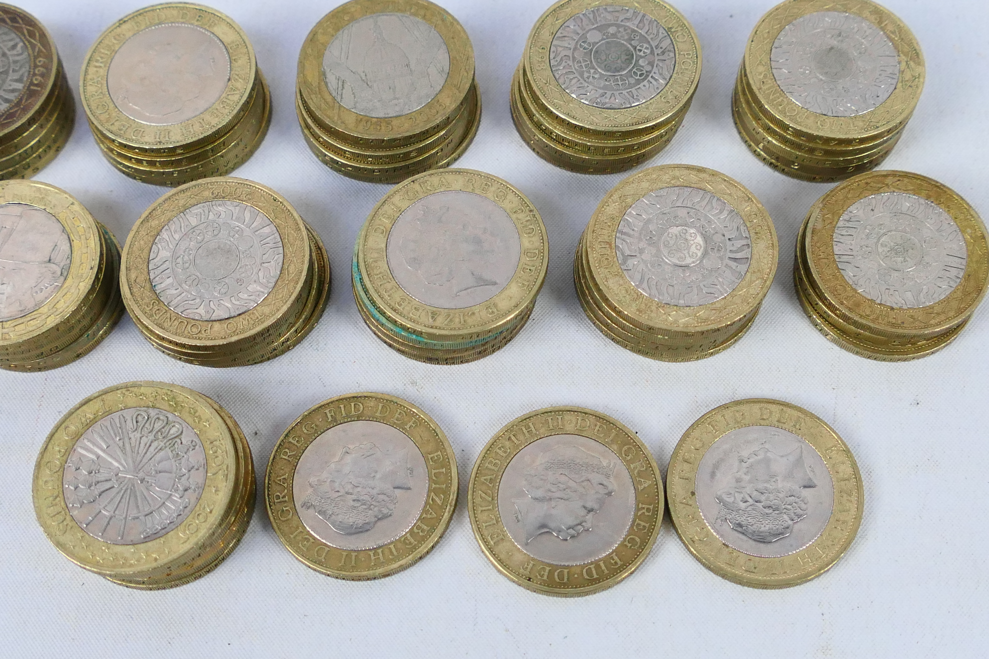 A collection of 52 Two Pound coins (£2), - Bild 4 aus 5