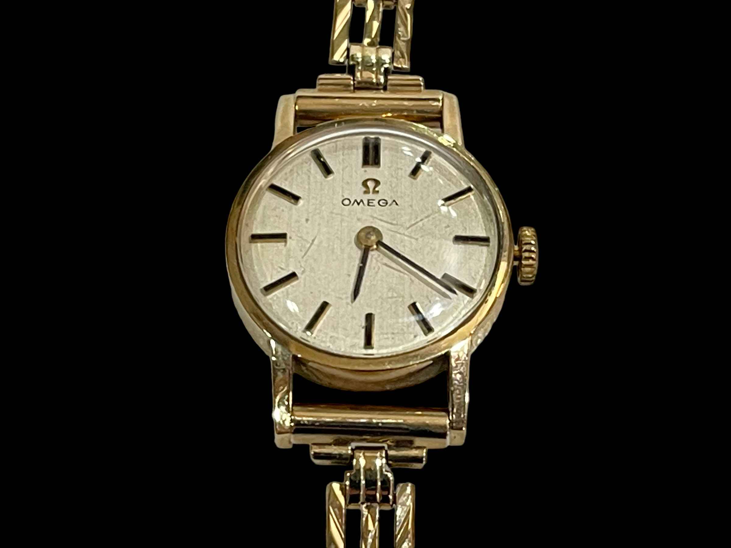 Omega ladies 9 carat gold bracelet watch. - Image 2 of 2