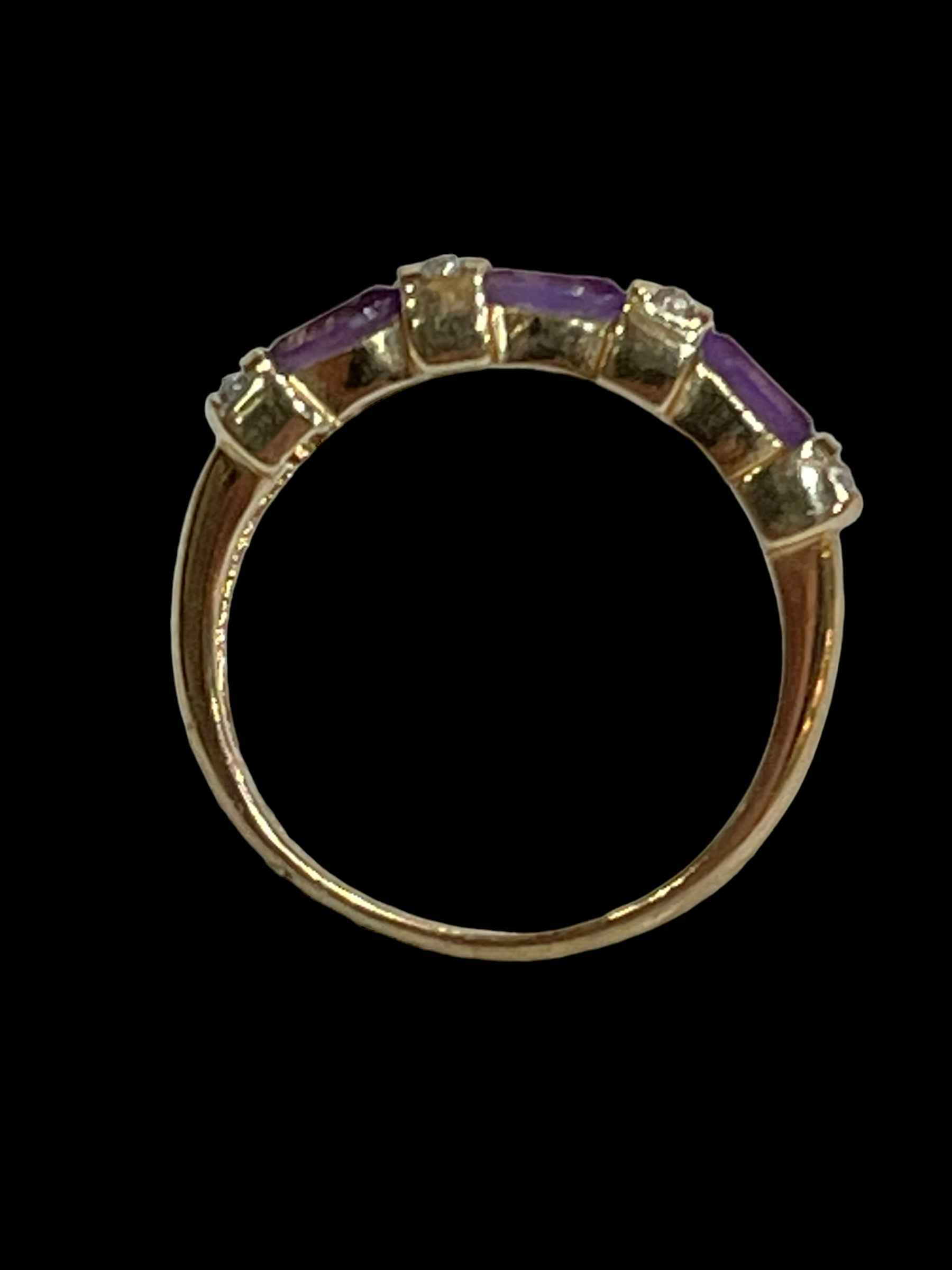 Amethyst and diamond 9 carat gold ring, size O. - Image 2 of 2