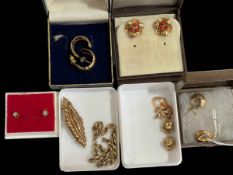 Pair of diamond stud earrings, five further pairs of earrings, brooch and chain.