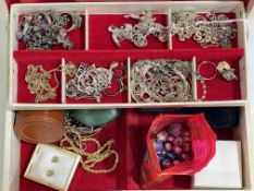 Jewellery box and jewellery including silver.