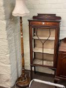 Edwardian mahogany single door vitrine, turned column standard lamp and shade,