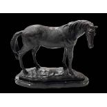 Bronze horse on marble base, 23cm.