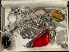 Box of silver jewellery.