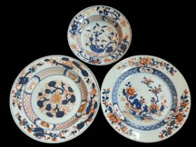 Two early 19th Century Chinese porcelain plates and bowl (3).