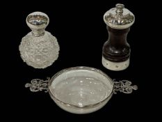 Victorian silver mounted glass quaich, London 1894,