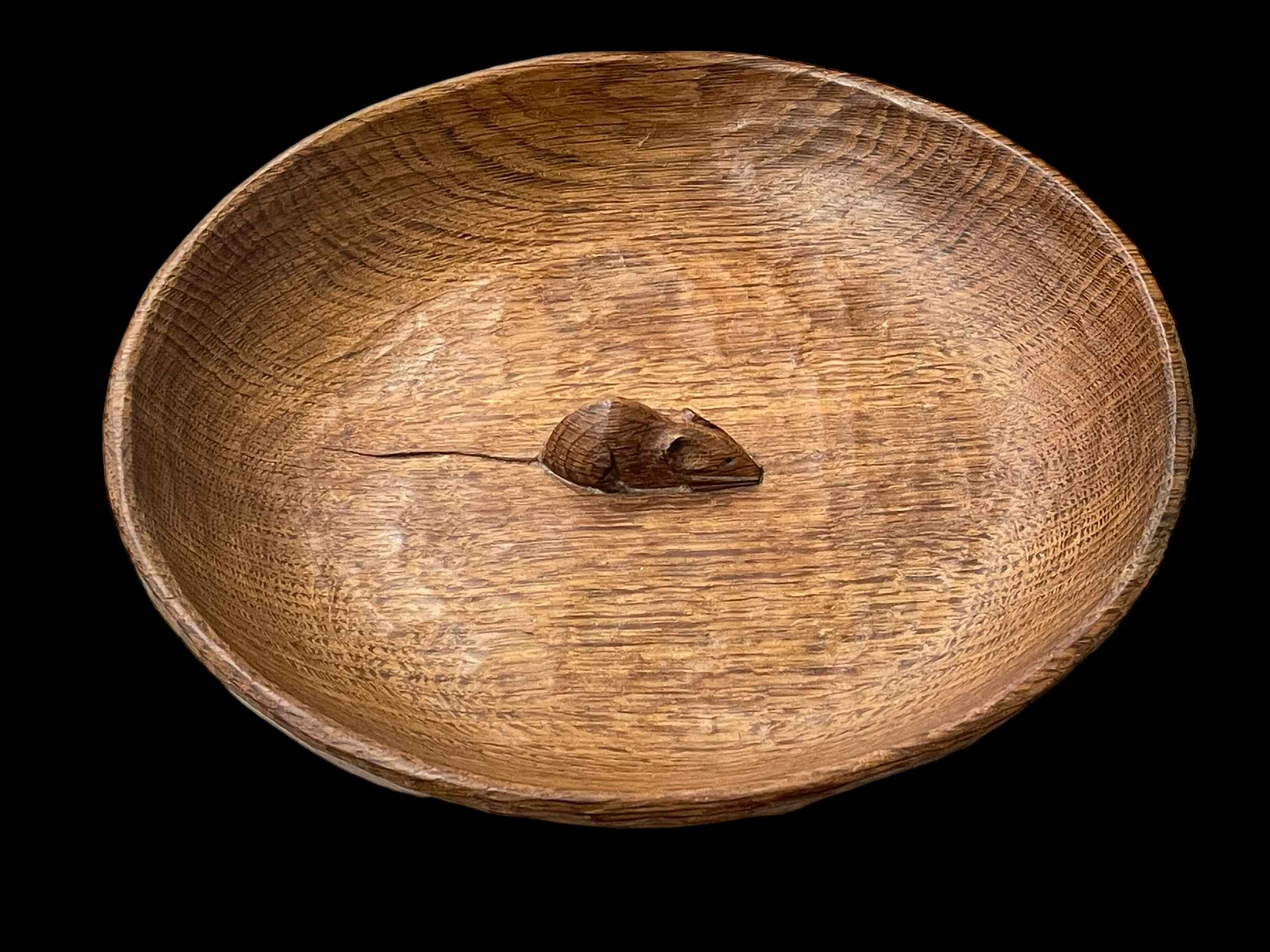 Robert Thompson of Kilburn 'Mouseman' fruit bowl, 27.5cm diameter.