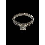 Diamond solitaire 18 carat white gold ring, approximately 0.