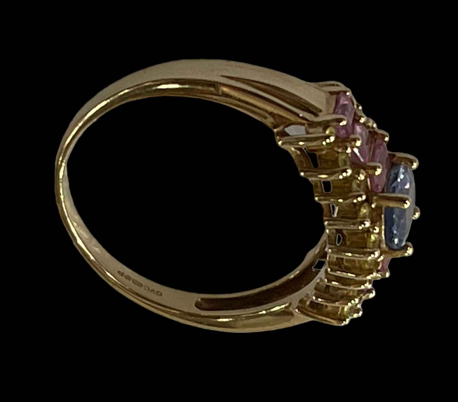 Blue, pink and yellow sapphire 9 carat gold ring, size S. - Image 2 of 2