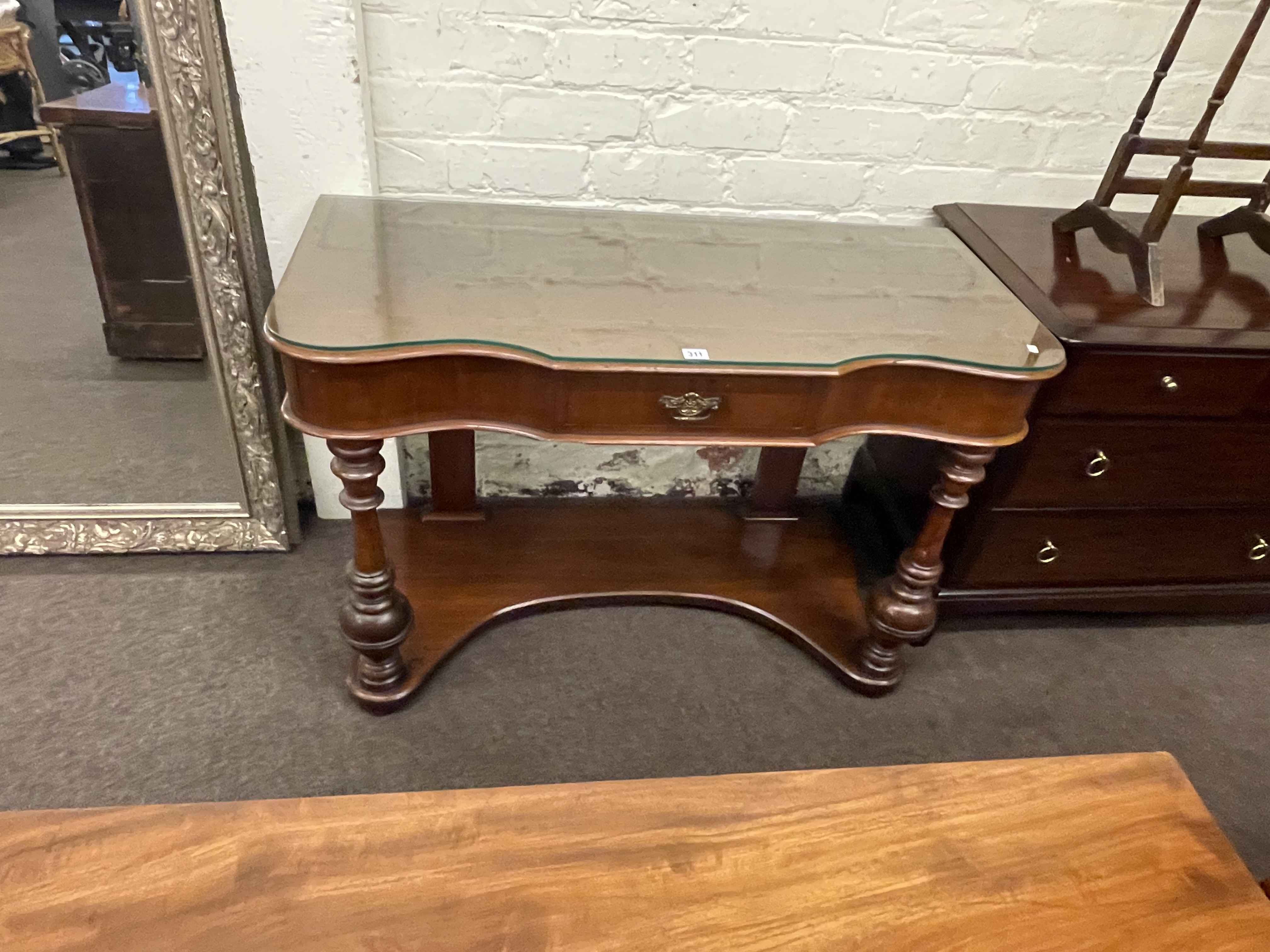 Victorian mahogany shaped front washstand, large Victorian mahogany bedding box, - Image 3 of 3