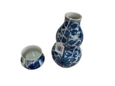 Chinese blue and white double gourd vase and small Chinese blue and white bowl (2).