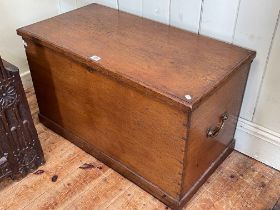 Victorian oak trunk, 49cm by 82cm by 44cm.