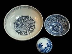 Two Chinese blue and white bowls, one with collectors label, largest 22.