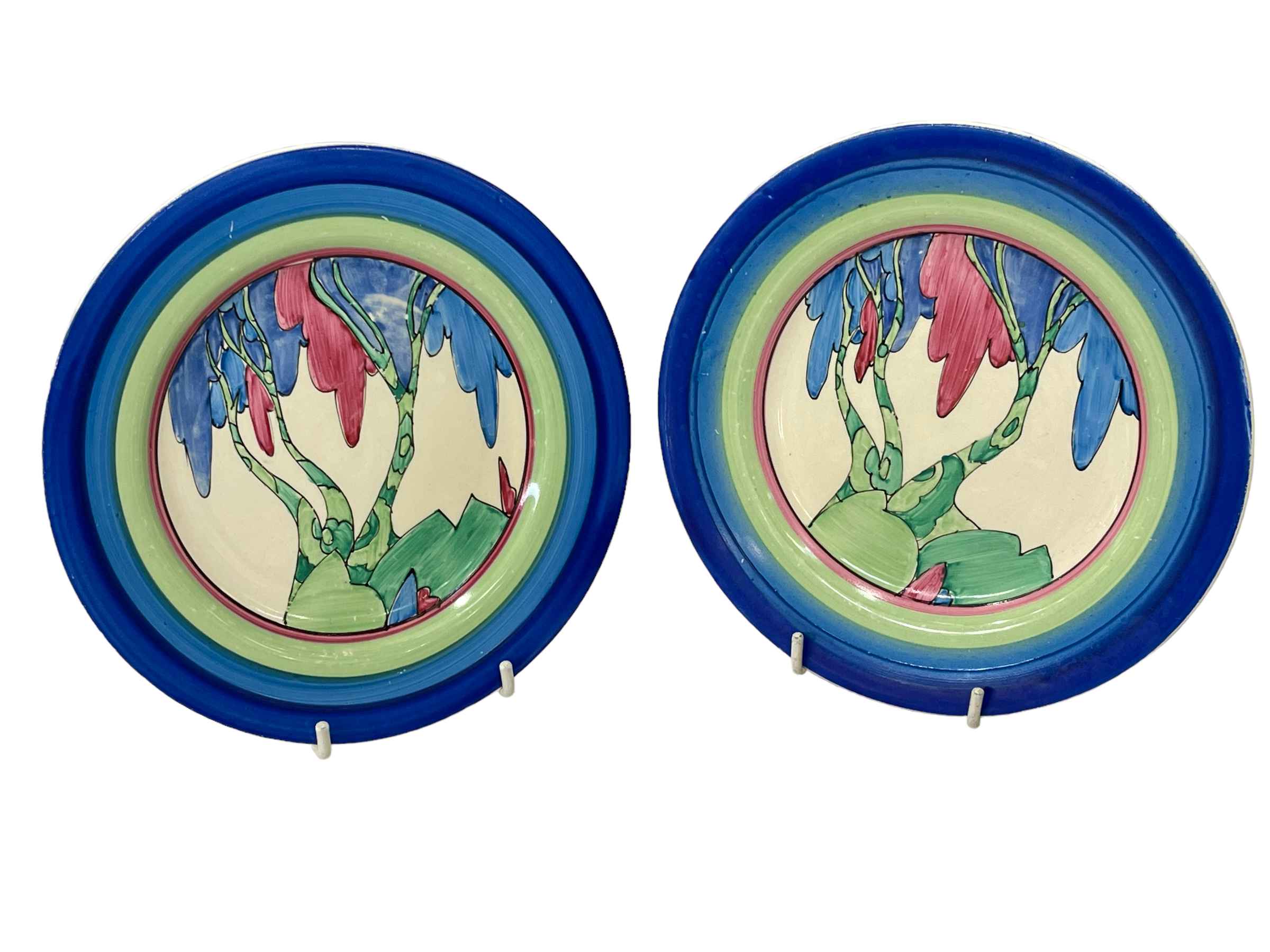Pair Clarice Cliff Rudyard pattern tea plates, 17.5cm diameter.