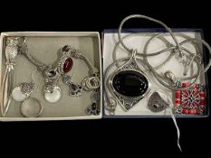 Collection of mostly Suarti silver jewellery including two Suarti large pendants,
