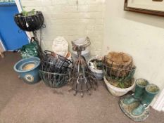 Collection of garden planters, hanging baskets, milk churn, etc.