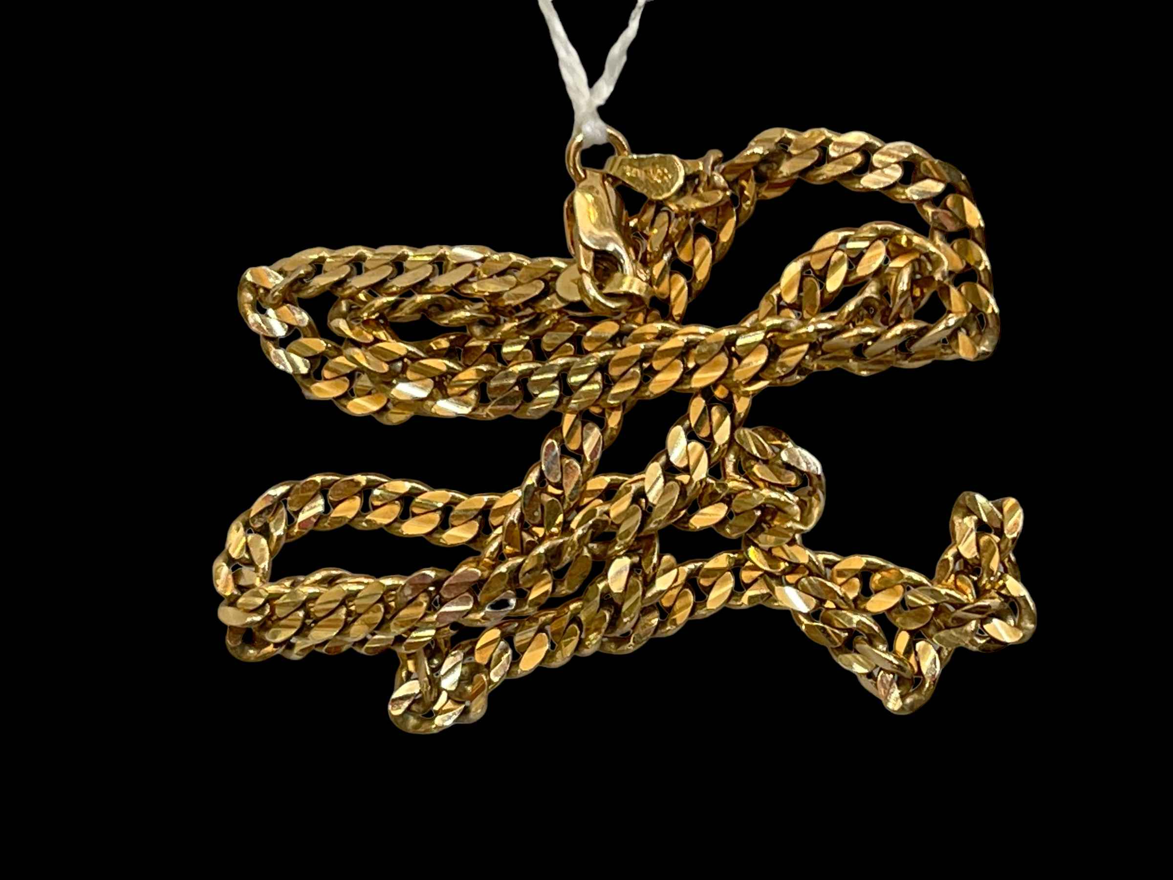 9 carat gold flat chain link necklace, 45cm length.