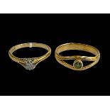 18 carat single stone diamond ring, and gold green stone ring (2).