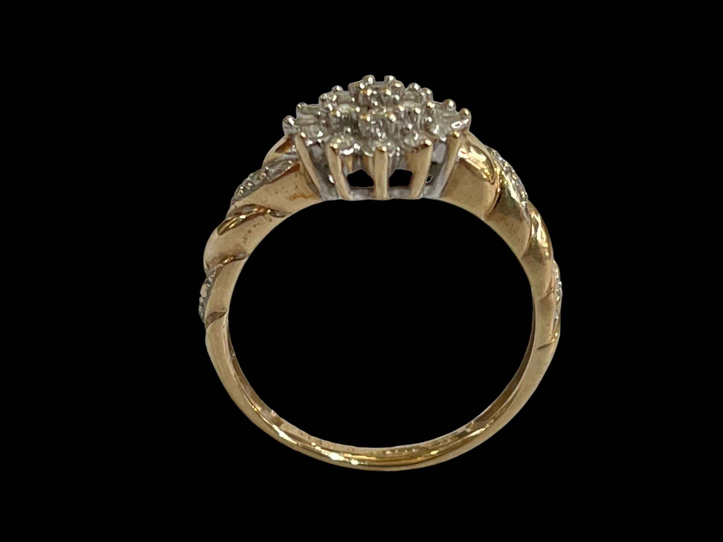 Diamond cluster 9 carat gold ring, size P. - Image 2 of 2